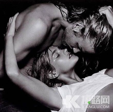 Ů���Ļ�ǰ���О�