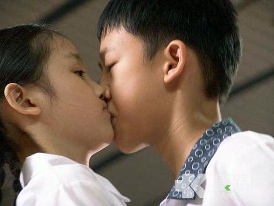 �Խ���Խ�磬���Ӿ�ԽΣ�U